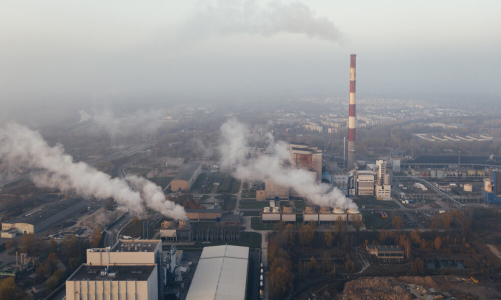 Európski daňoví poplatníci musia často platiť namiesto znečisťovateľov